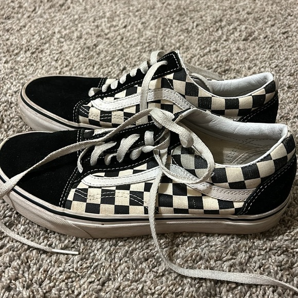 Old school vans, size 8 women’s - Picture 2 of 3